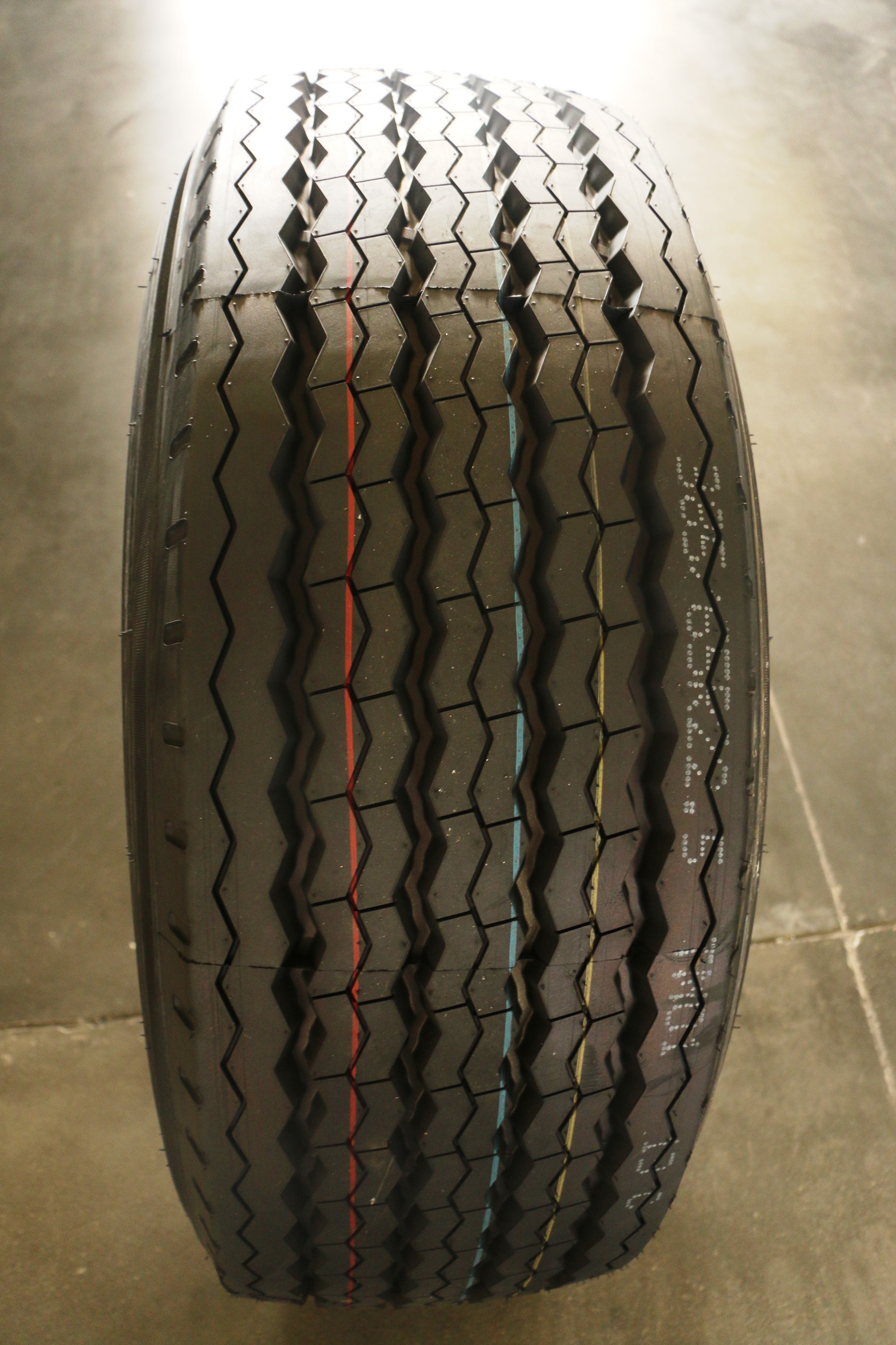 385/65R22.5 MAXWIND BRAND TYRE